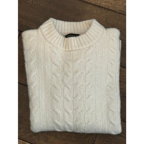 Banana Republic Cream Cable Knit Sweater - Picture 2 of 6